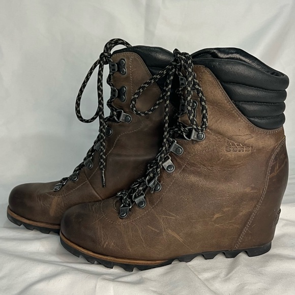Sorel Conquest Wedge Boots - Picture 7 of 10